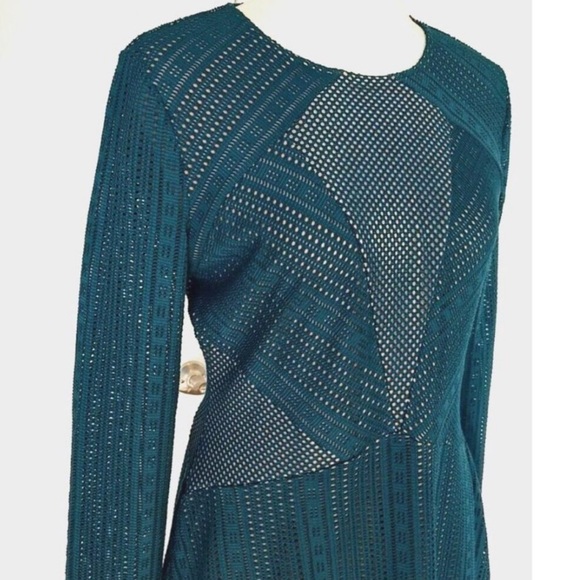 NWOT BCBGMaxAzria Green Daina Teal Mesh Fit & Flare Cocktail Dress. Size M - Picture 11 of 12